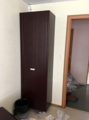 Шкаф для верхней одежды в кабинет